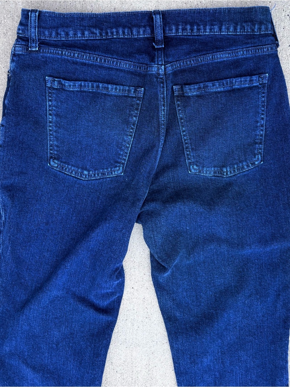 Old Navy Mid Rise Boyfriend Jeans Women’s Size 6 Dark Wash Stretch Straight GUC - Picture 5 of 8